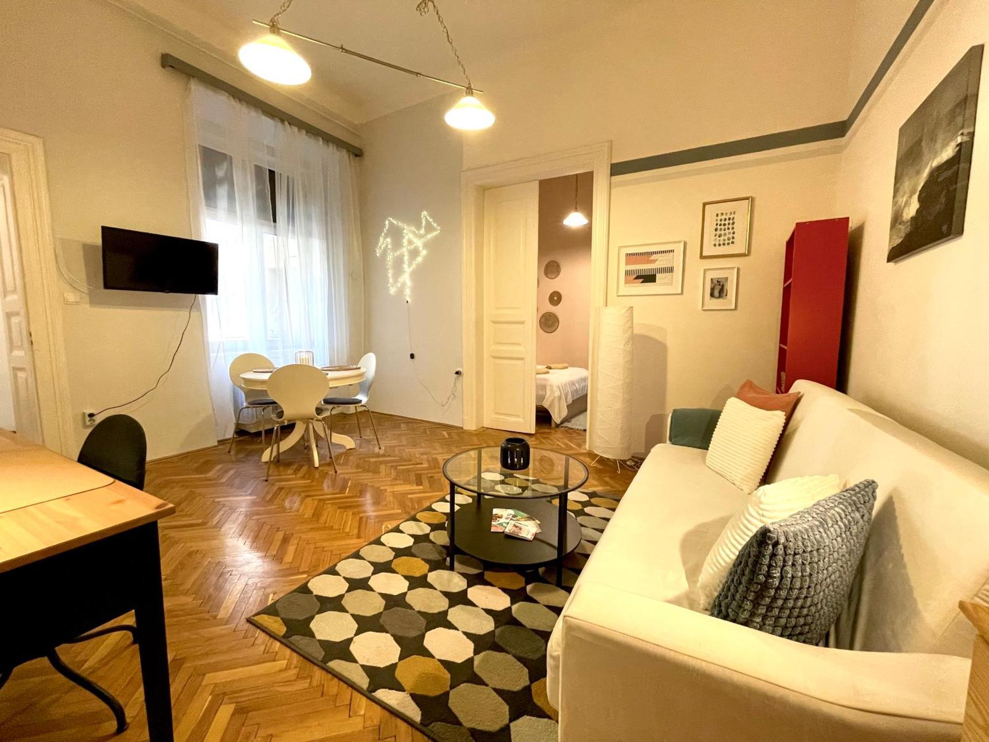 Fanni'S Cosy Home Express Apartment In The City Centre Budapest Exteriör bild