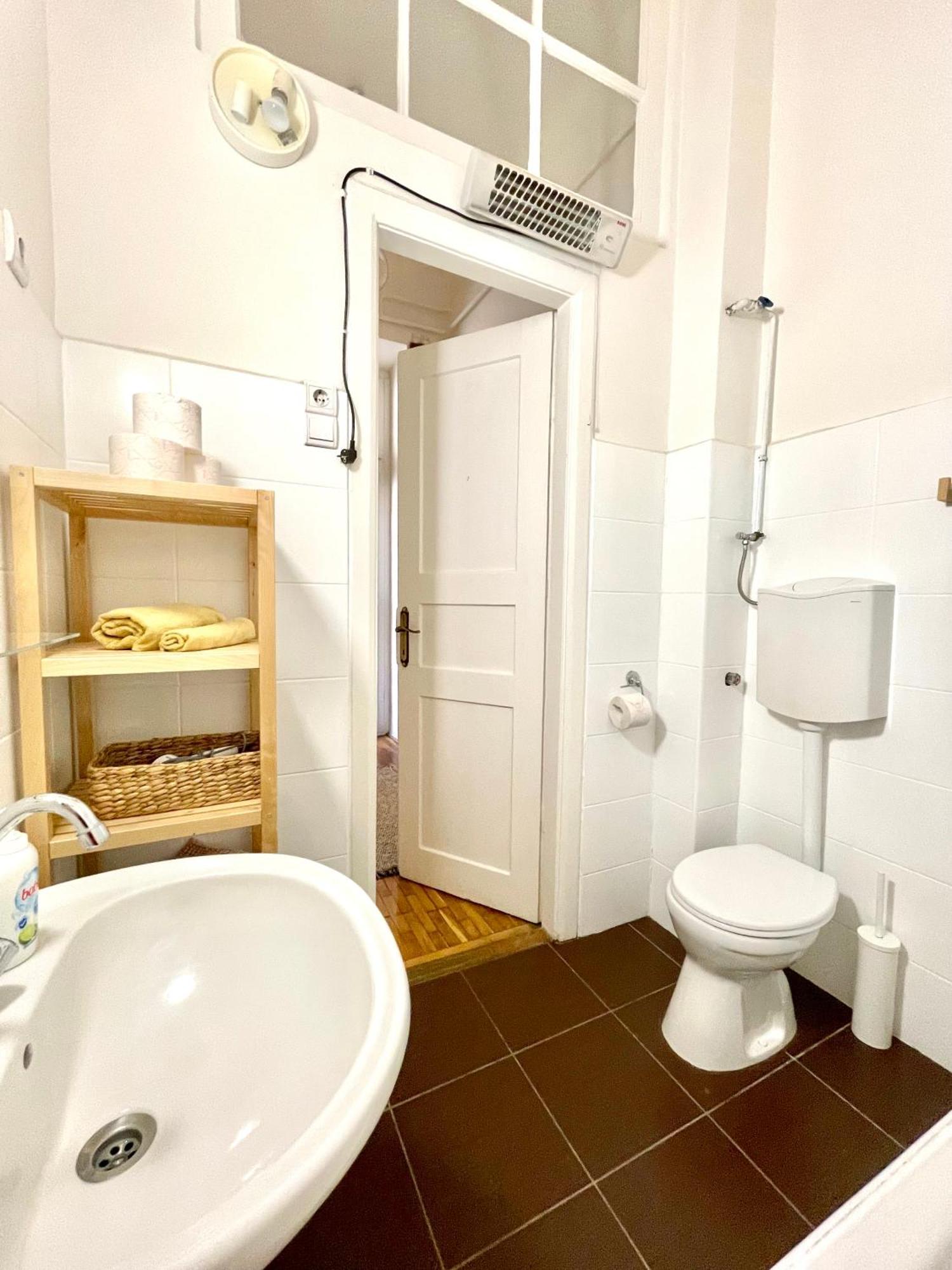 Fanni'S Cosy Home Express Apartment In The City Centre Budapest Exteriör bild